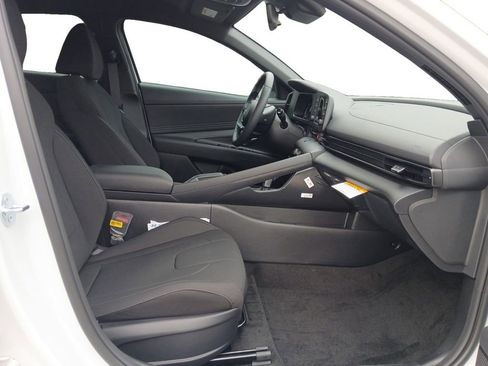 New 2026 Hyundai Elantra Sport FWD image 15