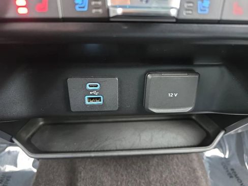 Used 2021 Ford F150 Lariat w/ Equipment Group 501A Mid AWD/4WD image 31