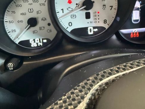 Certified 2024 Porsche Macan GTS image 5