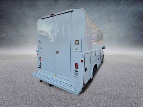 New 2025 Chevrolet Express 3500 w/ Power Convenience Package image 3