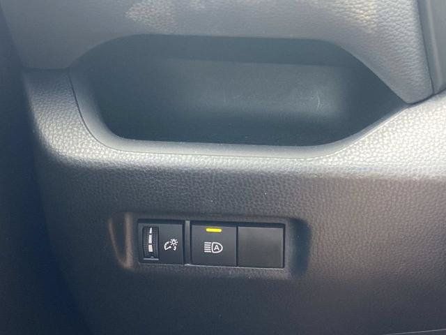 Used 2024 Toyota RAV4 LE AWD/4WD image 12