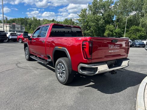 New 2026 GMC Sierra 2500 SLT w/ SLT Premium Package AWD/4WD image 9