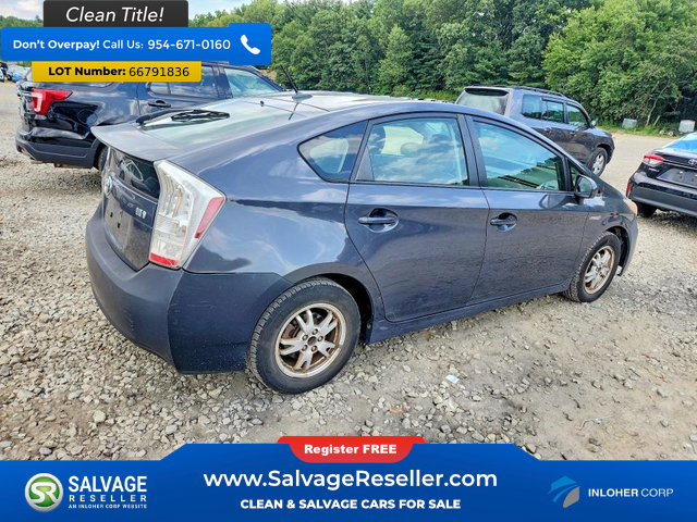 Used 2011 Toyota Prius Three w/ Navigation Pkg FWD image 4