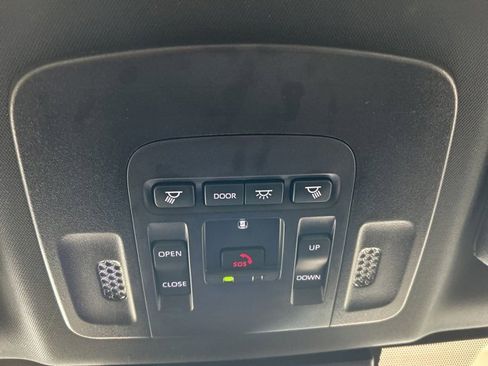 Certified 2025 Toyota Camry SE w/ Convenience Package image 13