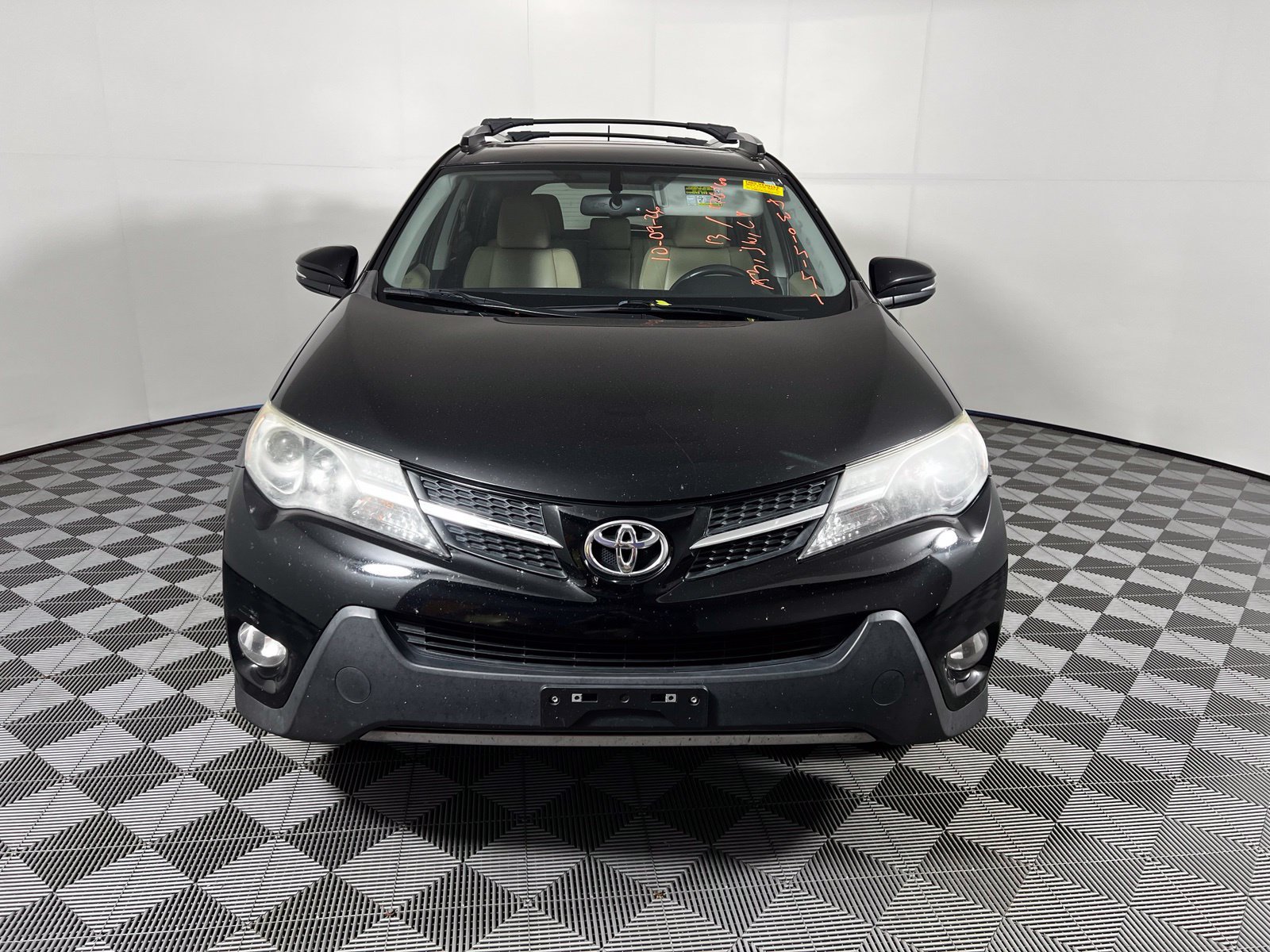 Used 2013 Toyota RAV4 Limited AWD/4WD image 2