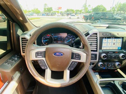 Used 2019 Ford F250 King Ranch w/ King Ranch Ultimate Package AWD/4WD image 10
