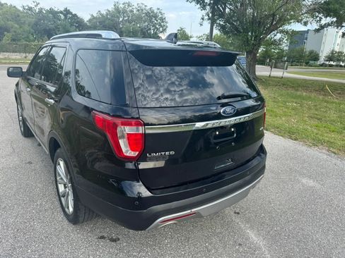 Used 2017 Ford Explorer Limited AWD/4WD image 7