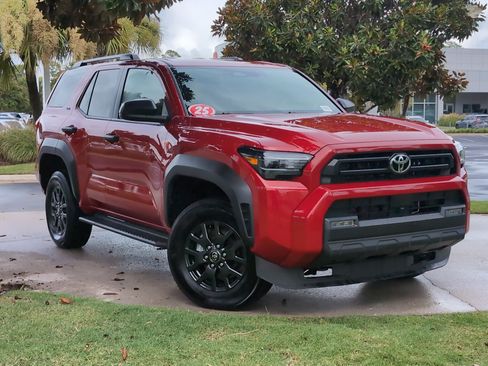 Certified 2025 Toyota 4Runner SR5 AWD/4WD image 2