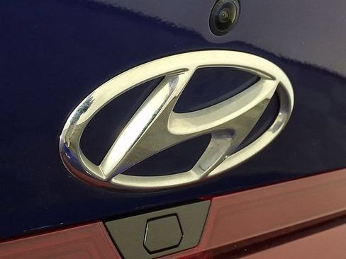 Used 2023 Hyundai Elantra SEL FWD image 30