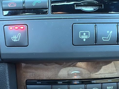 Used 2011 Mercedes-Benz E 350 Sedan image 36