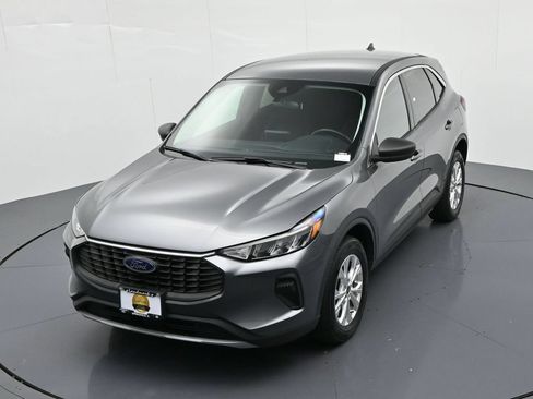 Certified 2024 Ford Escape Active AWD/4WD image 17