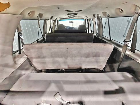 Used 2007 Ford E-350 and Econoline 350 XLT image 24