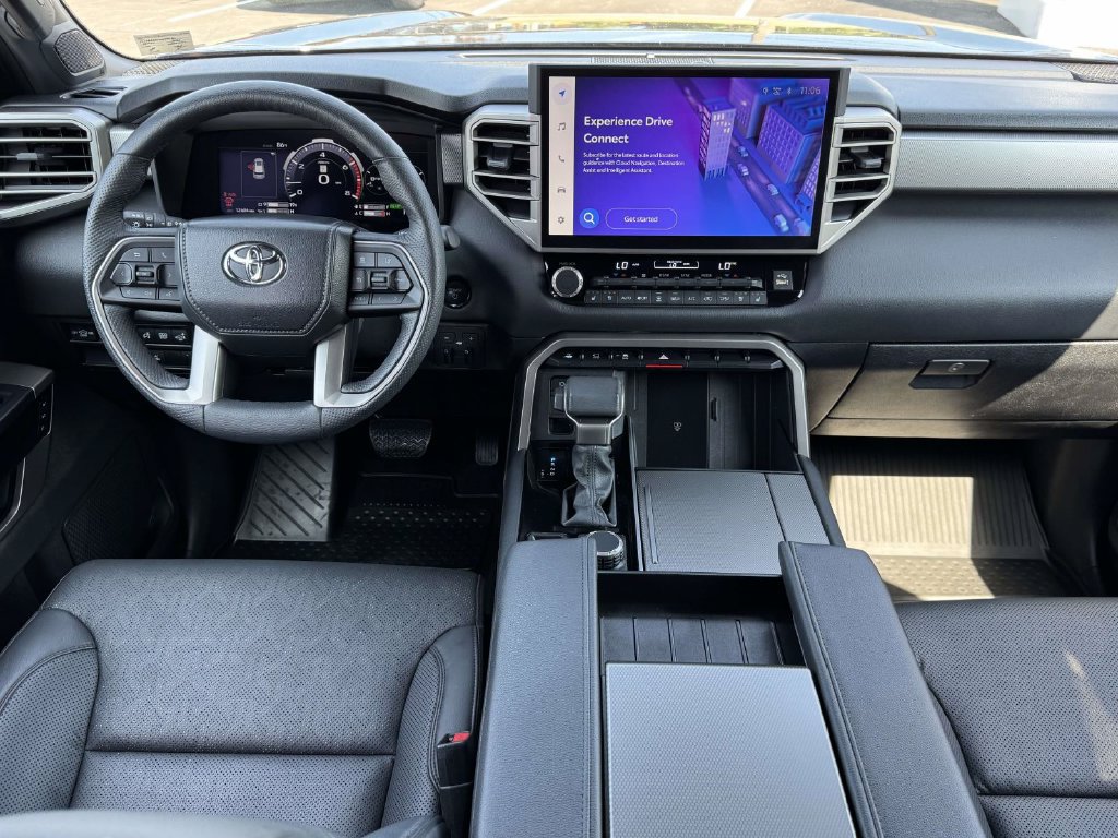 Used 2025 Toyota Sequoia Limited w/ Tow Technology Package AWD/4WD image 2