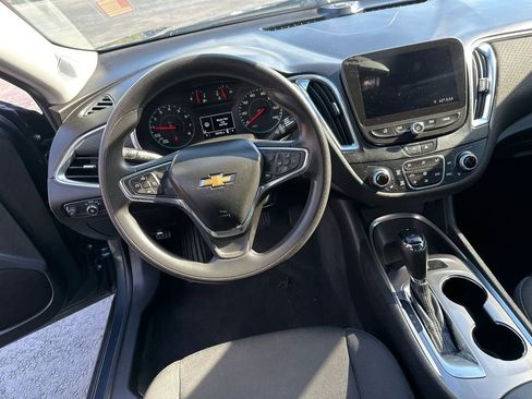 Used 2020 Chevrolet Malibu LT FWD image 23