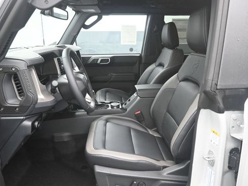 New 2026 Ford Bronco Outer Banks AWD/4WD image 19