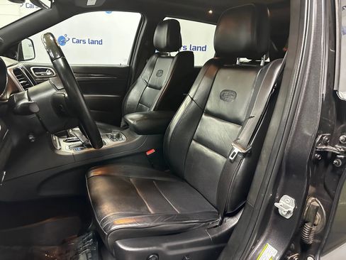 Used 2018 Jeep Grand Cherokee Overland AWD/4WD image 10