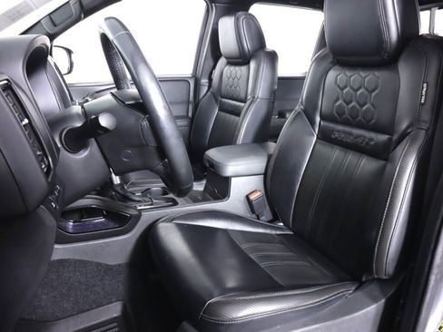 Used 2022 Nissan Frontier PRO-4X w/ Pro-4X Premium Package image 35