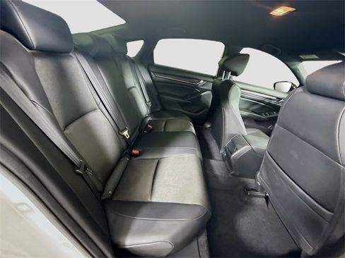 Used 2022 Honda Accord Sport image 24