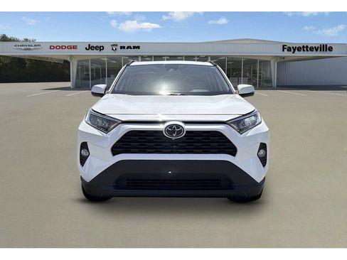 Used 2021 Toyota RAV4 XLE AWD/4WD image 8