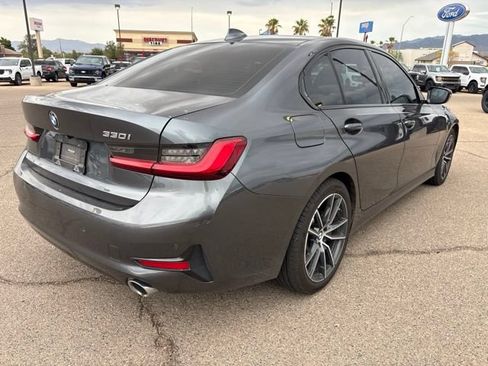 Used 2019 BMW 330i Sedan w/ Convenience Package RWD image 5