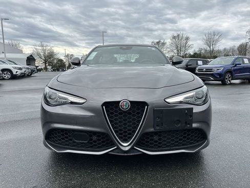 Used 2022 Alfa Romeo Giulia Ti image 8
