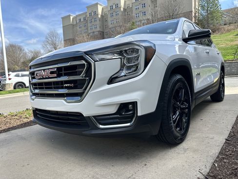 Used 2022 GMC Terrain AT4 w/ LPO, Floor Liner Package image 10