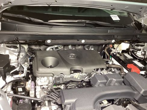 Used 2025 Toyota RAV4 XLE w/ Convenience Package AWD/4WD image 24