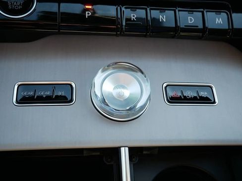 New 2026 Lincoln Navigator L Reserve AWD/4WD image 22