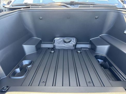 New 2025 GMC Sierra EV Denali image 31