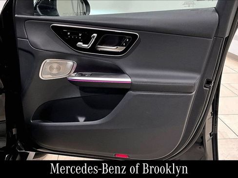 Certified 2025 Mercedes-Benz GLC 350e 4MATIC image 24