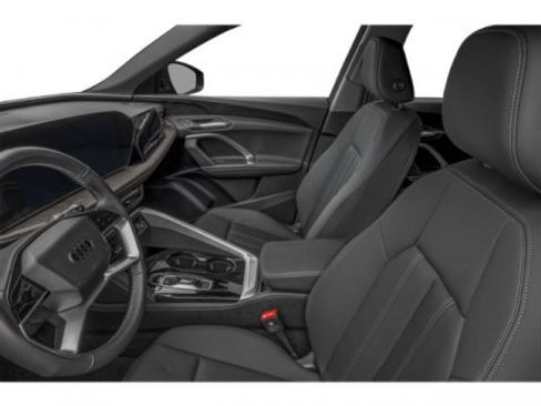 Used 2025 Audi Q5 Premium w/ 19" Wheel Package image 8