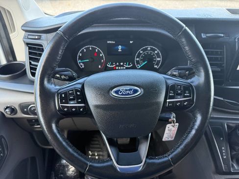 Used 2023 Ford Transit 250 Low Roof AWD image 29
