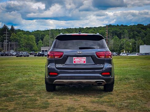 Used 2019 Kia Sorento EX AWD/4WD image 4