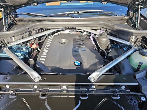 New 2026 BMW X5 xDrive40i w/ Climate Comfort Package image 33