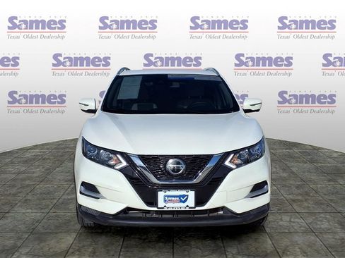 Used 2022 Nissan Rogue Sport SL AWD/4WD image 2