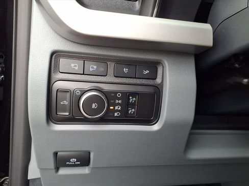 Used 2024 Ford F350 XLT w/ Black Appearance Package image 18