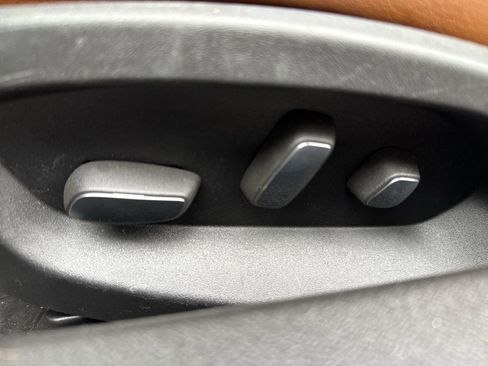 Used 2014 Chevrolet Corvette Stingray Coupe w/ 2LT Preferred Equipment Group image 14