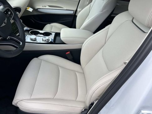 New 2026 Genesis GV70 2.5T image 15