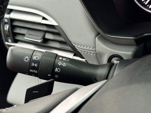 Used 2025 Subaru Legacy Limited image 13