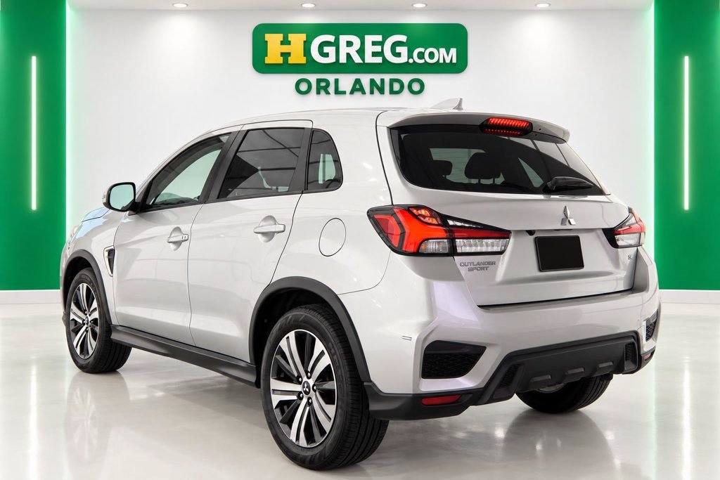 Used 2022 Mitsubishi Outlander Sport SE FWD image 2