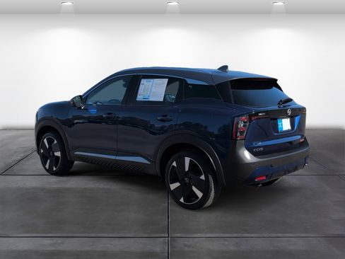 Used 2025 Nissan Kicks SR w/ SR Premium Package image 3