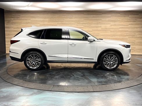 Used 2024 Acura MDX SH-AWD w/ Technology Package image 25