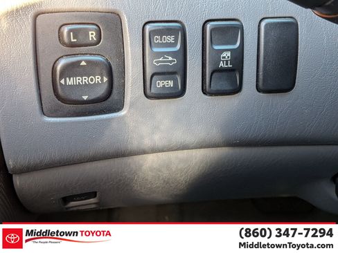 Used 2008 Toyota Solara SLE image 18