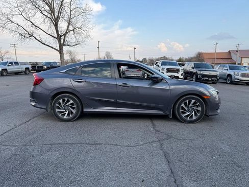 Used 2016 Honda Civic EX image 2