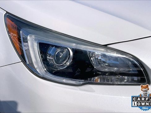 Used 2017 Subaru Outback 2.5i Limited image 25