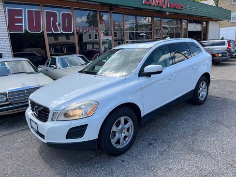 Used 2012 Volvo XC60 3.2 Premier FWD image 2