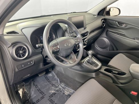 Used 2023 Hyundai Kona SE FWD image 9
