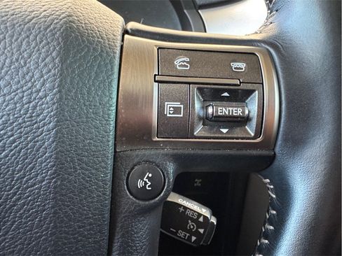 Used 2019 Lexus GX 460 AWD/4WD image 16