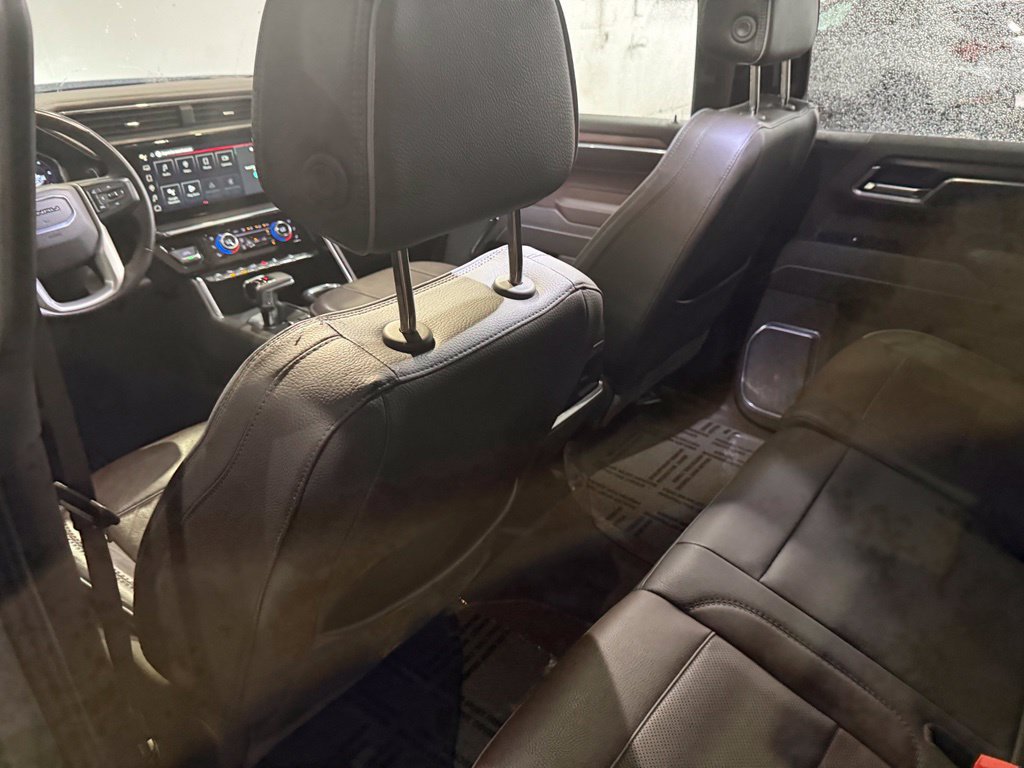 Used 2025 GMC Sierra 1500 Denali AWD/4WD image 32
