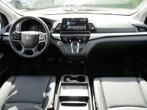 Certified 2026 Honda Odyssey EX-L image 10
